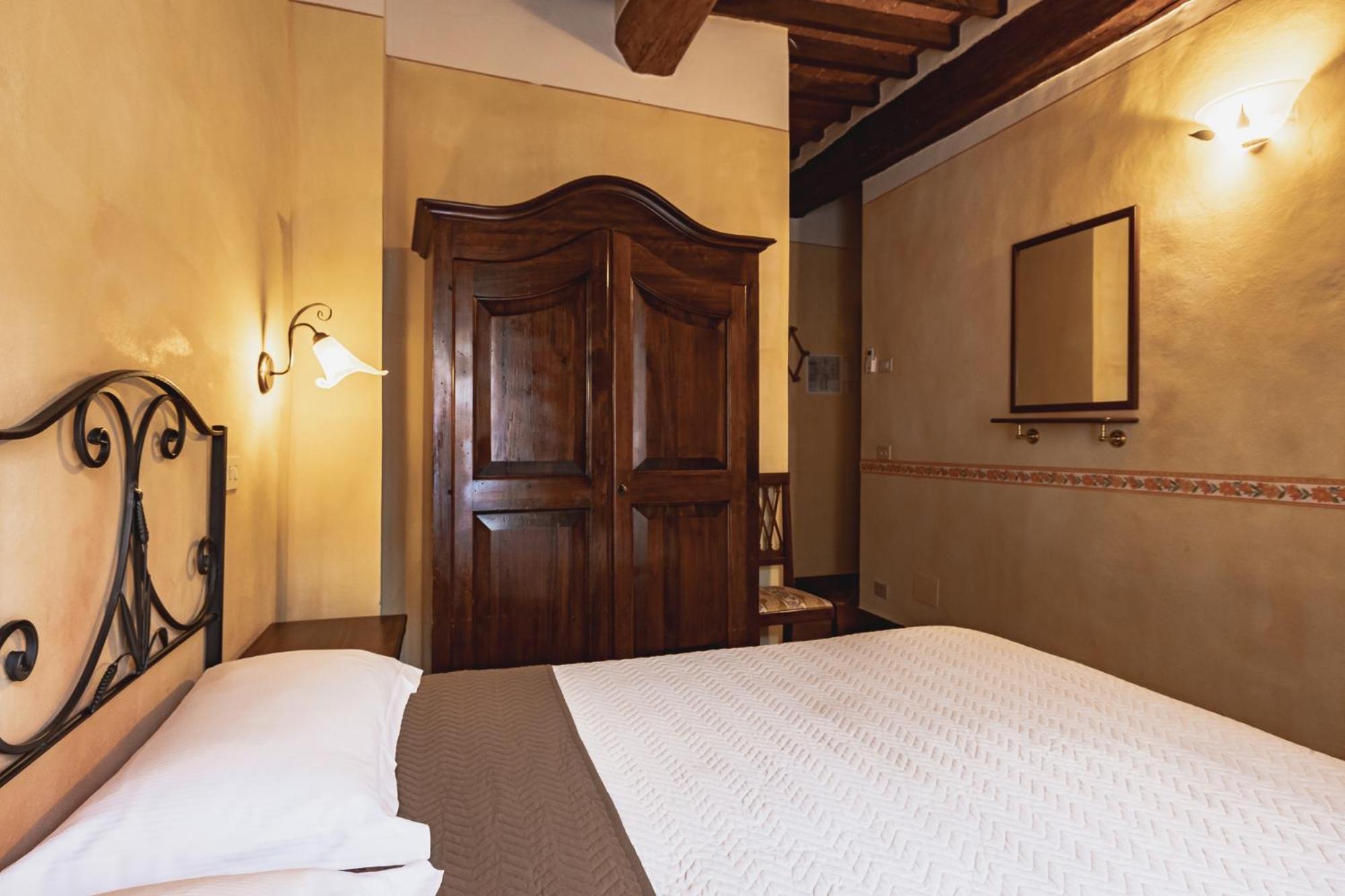 Meuble Evoe Bed & Breakfast Montepulciano Exterior photo